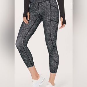 Lululemon Tight Stuff Reflective splatter print leggings size 4